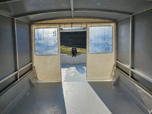 Innenansicht Boot mit Kabine