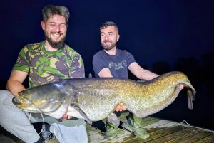 2 Freunde bei Wallerfischen