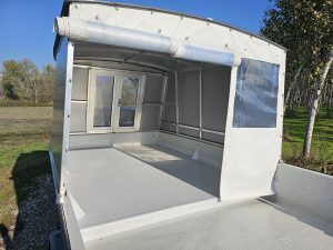 Wallerboot mit Kabine